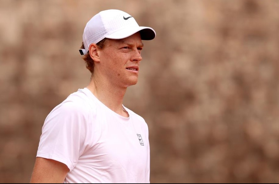 Sinner-Humbert, Jannik apre la caccia al primo posto ranking di Alcaraz: il pronostico