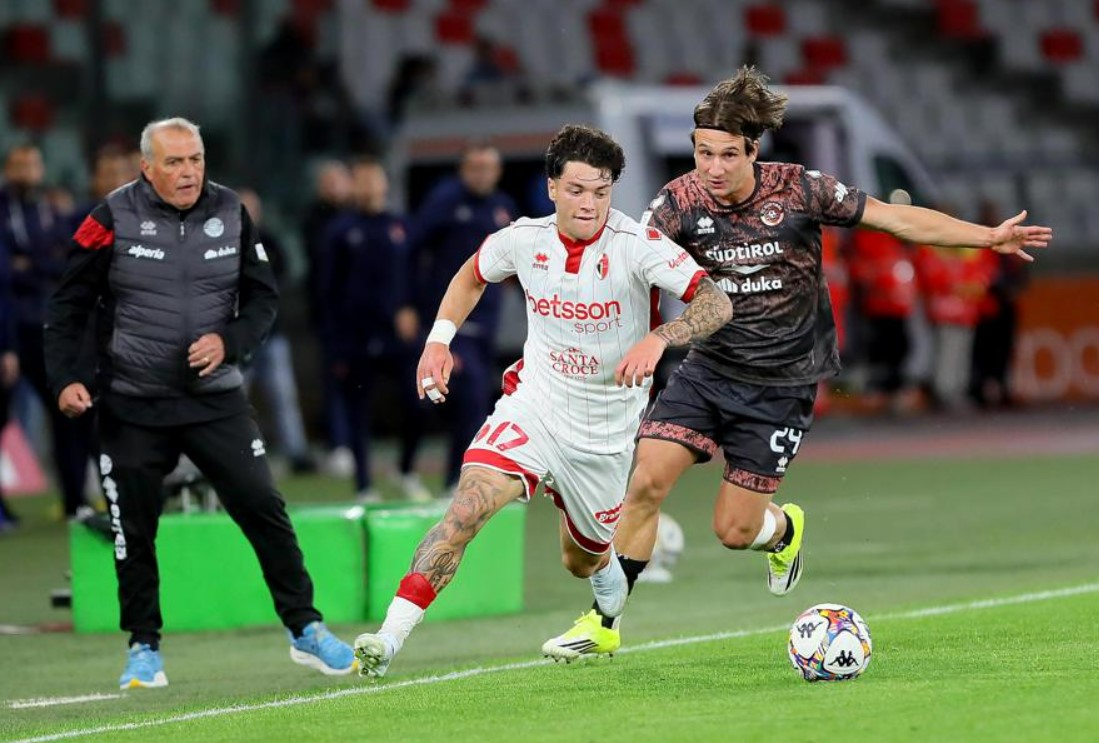 Sudtirol-Bari, ultima chiamata salvezza: ecco chi resterà in B per i bookie