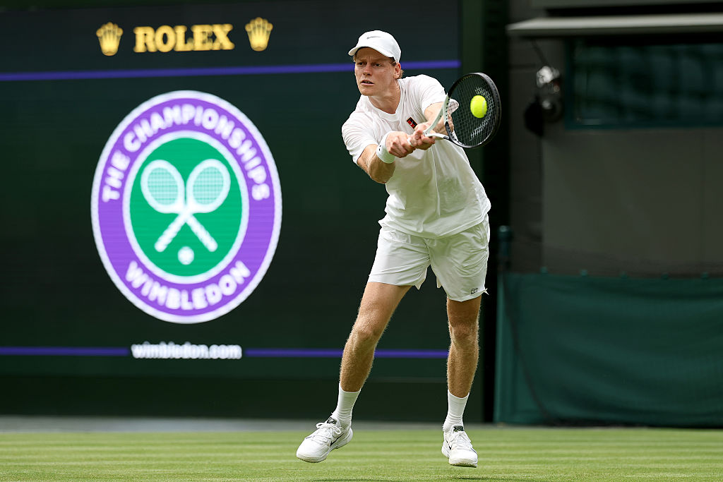 Sinner-Kecmanovic, Jannik a Wimbledon per difendere il titolo: il pronostico